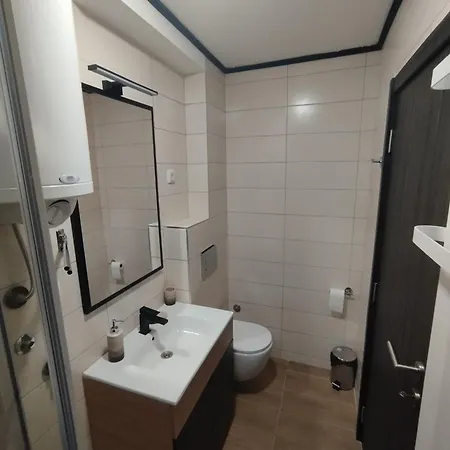 Lela Kop Apartman *
